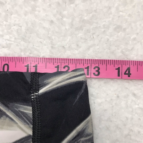 VICTORIAS SECRET SPORT LEGGINGS SIZE SMALL - Picture 6 of 7